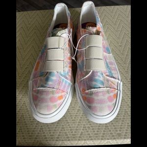 New BlowFish Slip On Sneakers Size 7 1/2 Pastel Tie Dye. NWOT